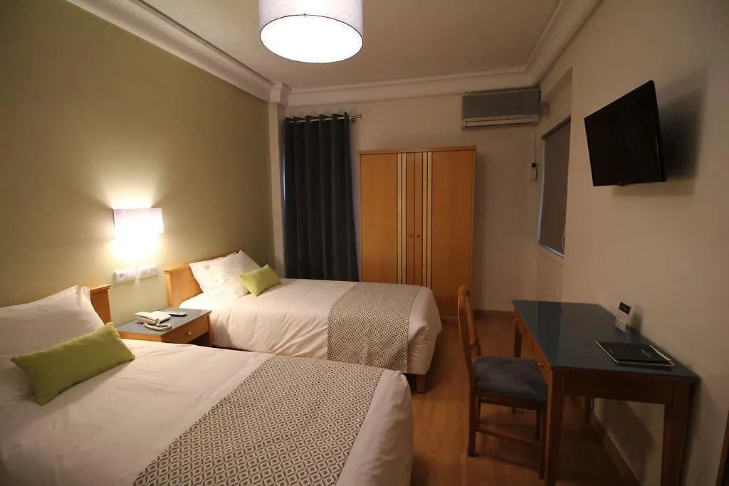 Imperador Hotel Lisbon 2*,